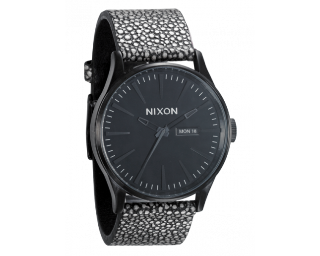 Nixon sentry all black deals