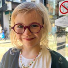 Nos superkids, vous êtes formidables 💙
Amélie porte une Anne et Valentin
@anneetvalentin 
#optiquechaussinchamonix #chamonix #anneetvalentinsuperkids #nosclientssontlesplusbeaux #createur #lunetier
@denis_chaussin